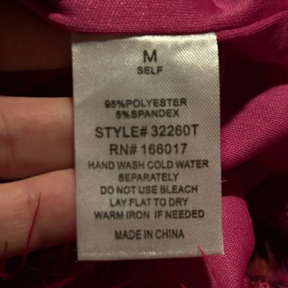 NWT blue b. collection womens hot‎ pink sequin crop top   feather trim Medium - Picture 6 of 6